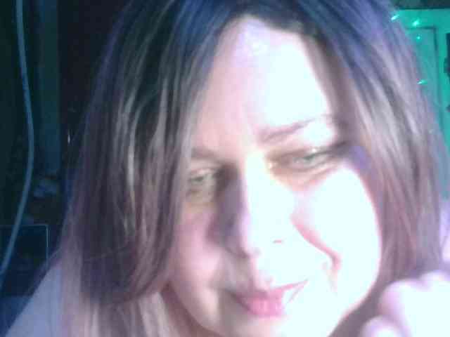 CharleeKendall webcam