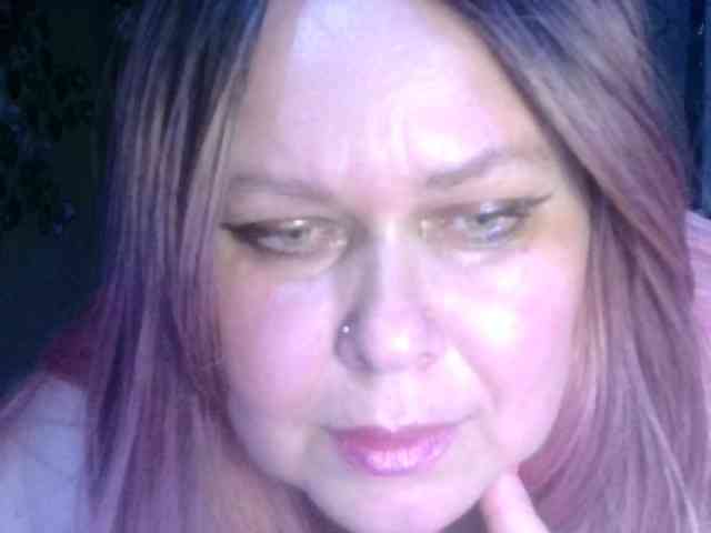 CharleeKendall webcam