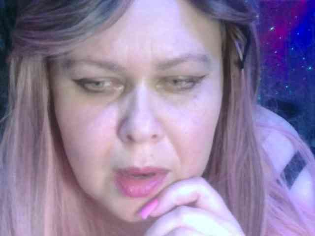 CharleeKendall webcam