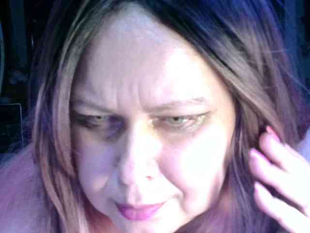 CharleeKendall webcam