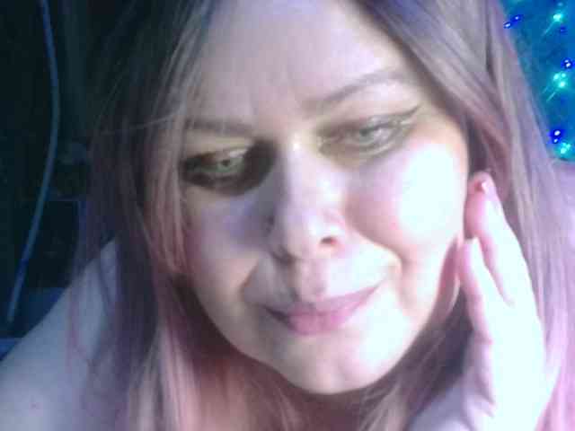 CharleeKendall webcam