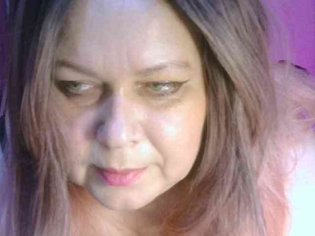 CharleeKendall webcam