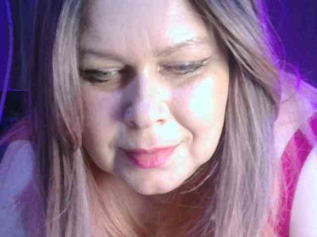 CharleeKendall webcam