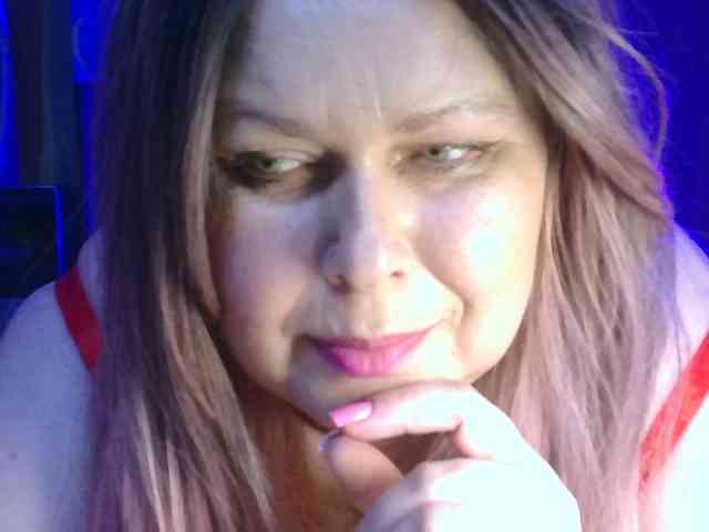 CharleeKendall webcam