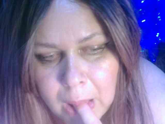 CharleeKendall webcam