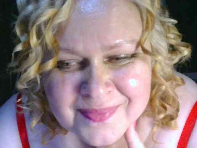 CharleeKendall webcam
