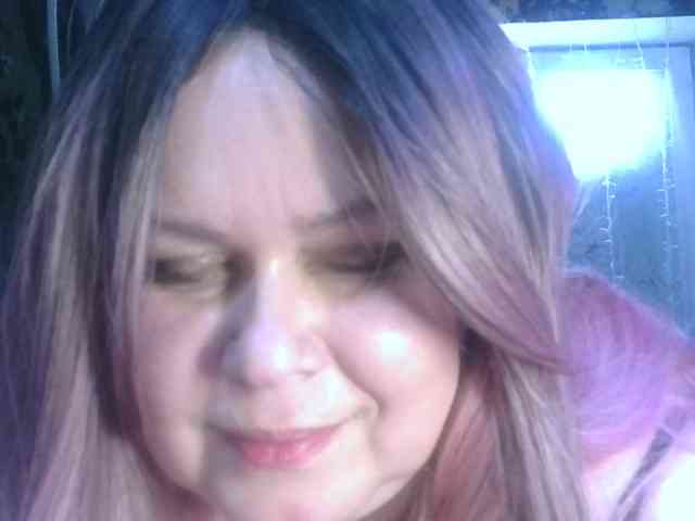 CharleeKendall webcam