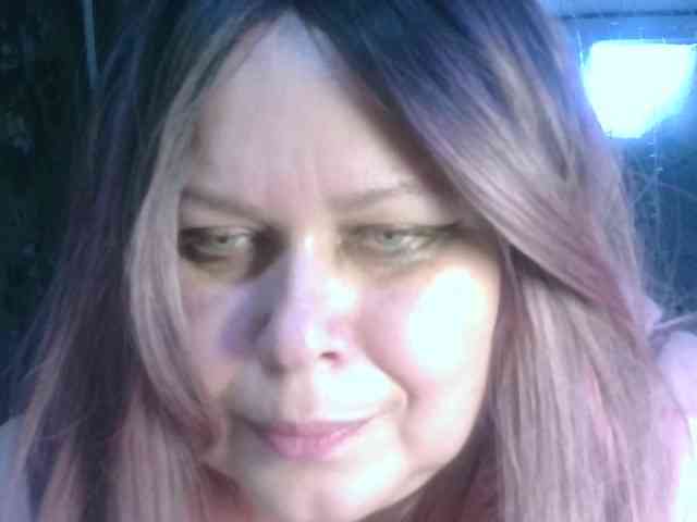 CharleeKendall webcam