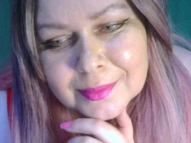CharleeKendall webcam