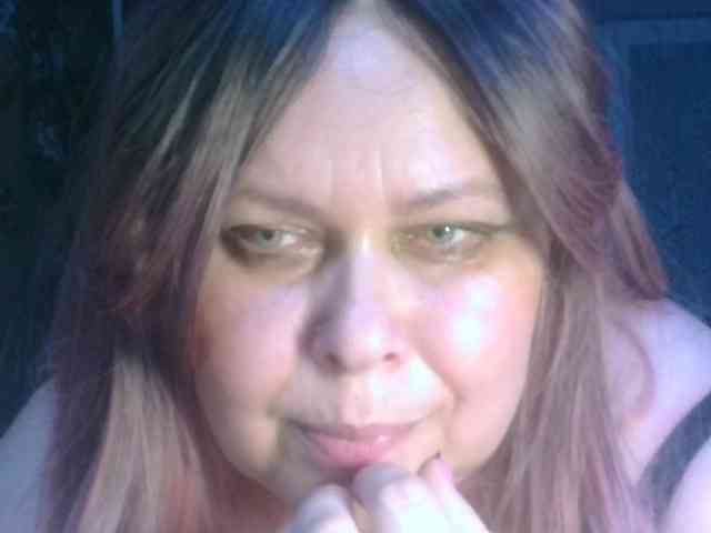 CharleeKendall webcam