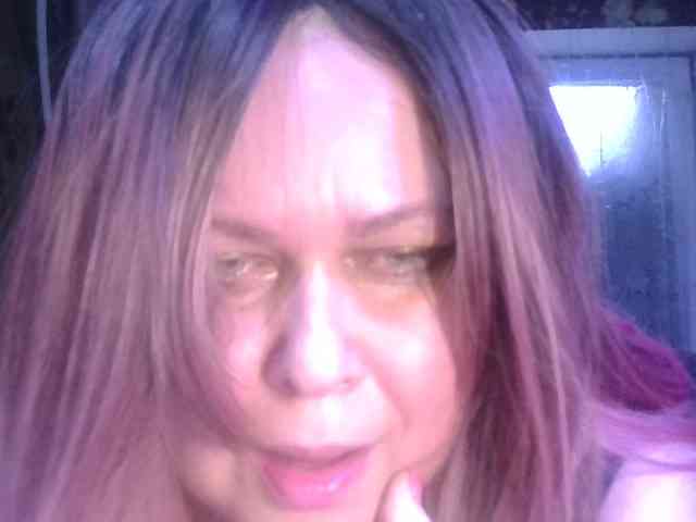 CharleeKendall webcam