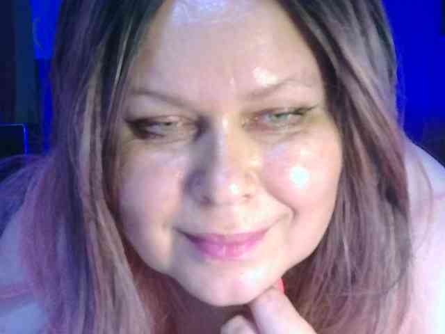 CharleeKendall webcam