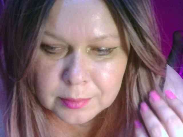 CharleeKendall webcam