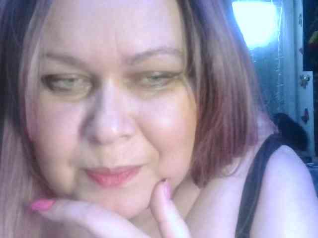 CharleeKendall webcam