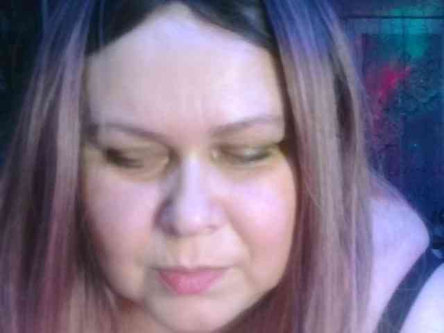 CharleeKendall webcam