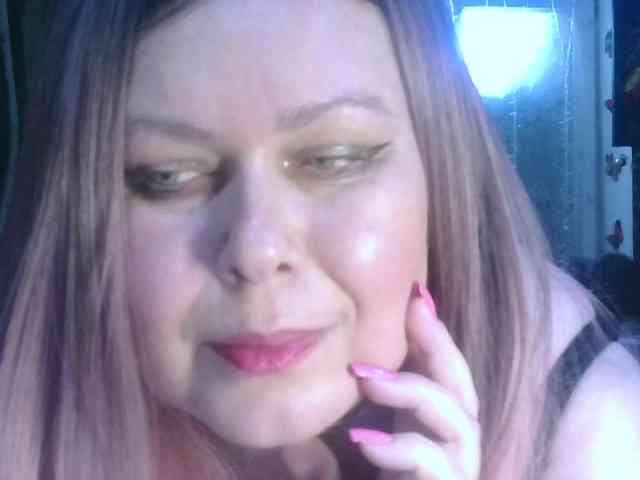 CharleeKendall Live Webcam on BongaCams