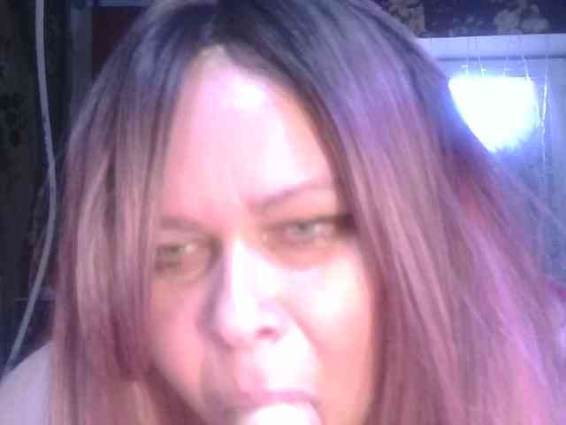 CharleeKendall webcam