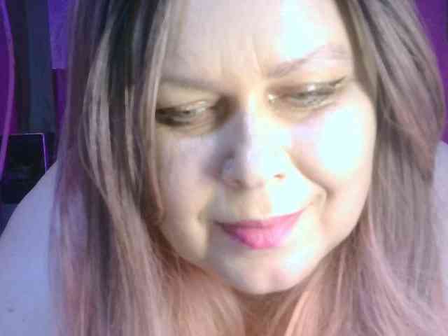 CharleeKendall webcam