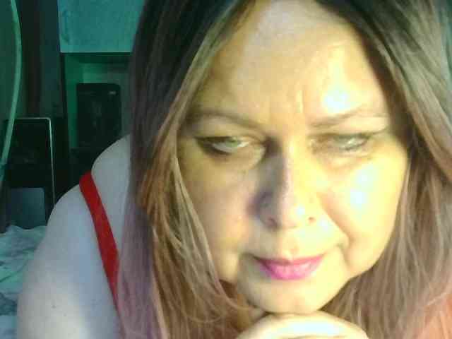 CharleeKendall webcam