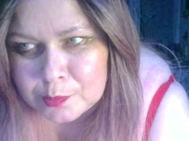 CharleeKendall webcam