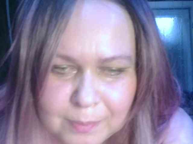 CharleeKendall webcam