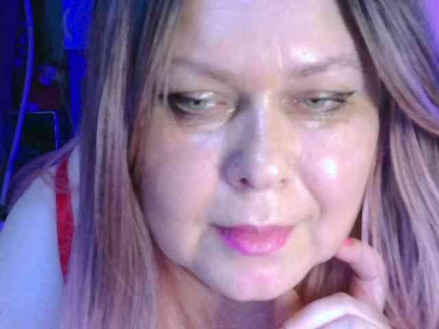 CharleeKendall webcam