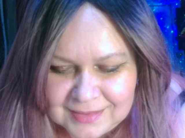 CharleeKendall webcam