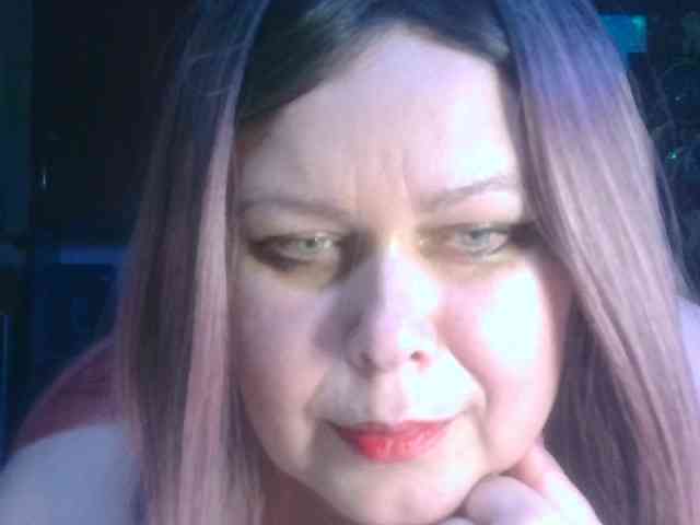 CharleeKendall webcam