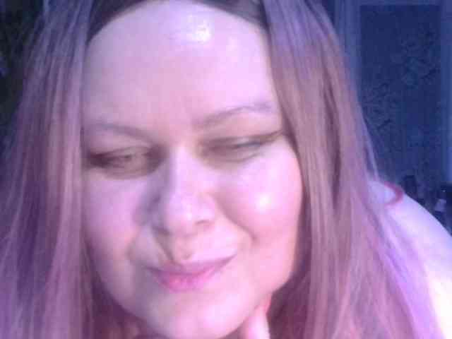 CharleeKendall webcam