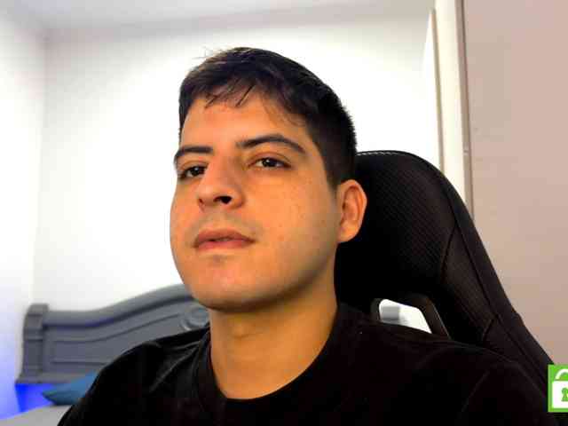 EthanGrey-15