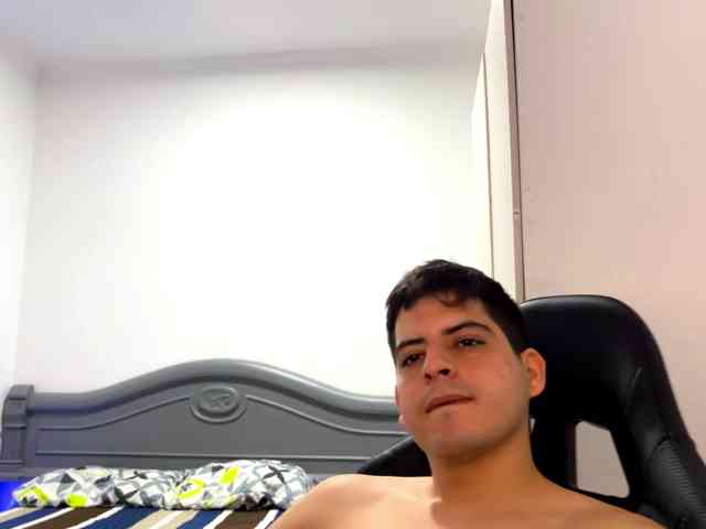 EthanGrey-15