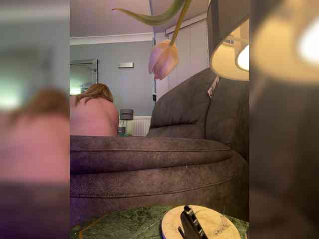 Naughtywife77
