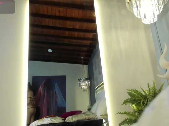 saraycollins live cam on BongaCams
