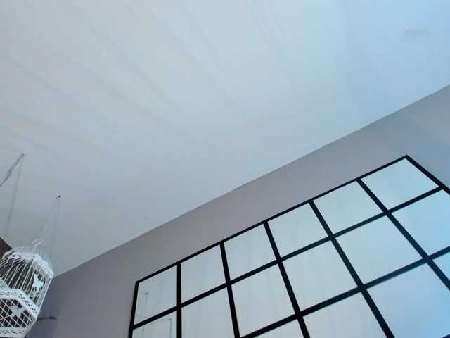 SarayCollins webcam
