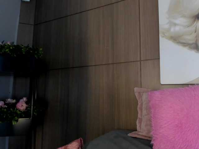 saraycollins live cam on BongaCams