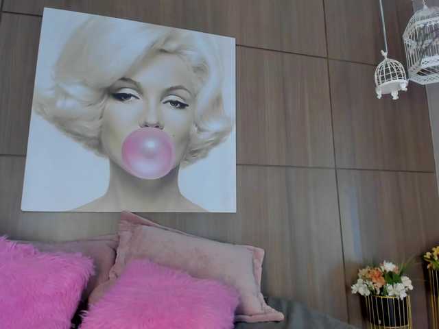 saraycollins Live Cam on BongaCams