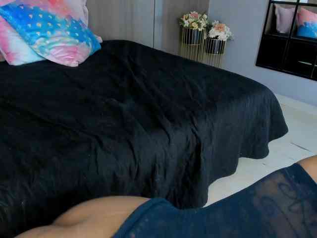 SarayCollins webcam