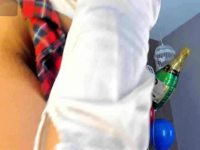 SarayCollins webcam