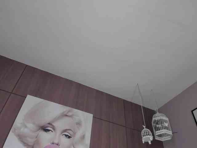 saraycollins Live Webcam on BongaCams