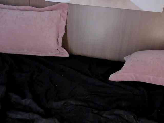 SarayCollins webcam