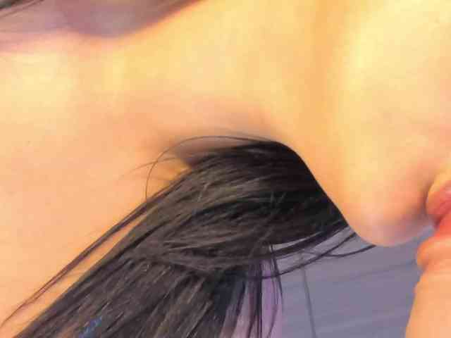 SarayCollins webcam
