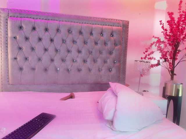 Lia Adams (Lia-adams)