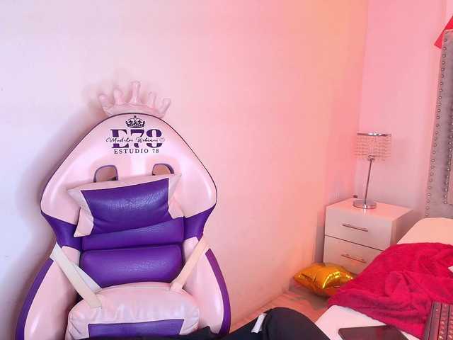 Lia-adams live cam on BongaCams