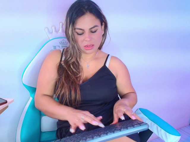 Lia-adams live cam on BongaCams