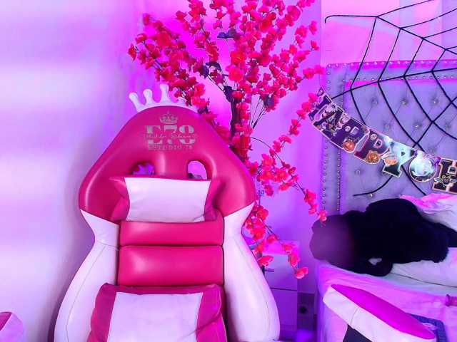 Lia-adams live cam on BongaCams