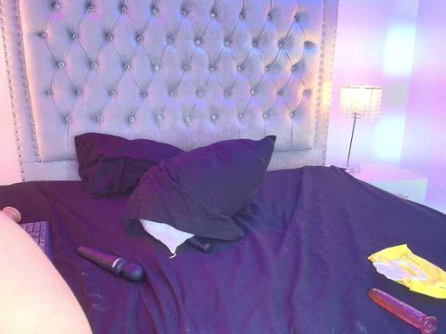 Lia-adams live cam preview