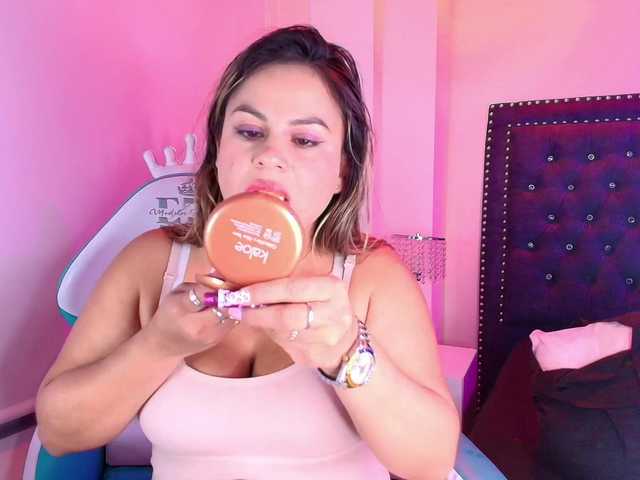 Lia-adams live webcam show