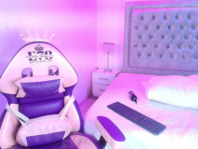 Lia-adams live cam on BongaCams