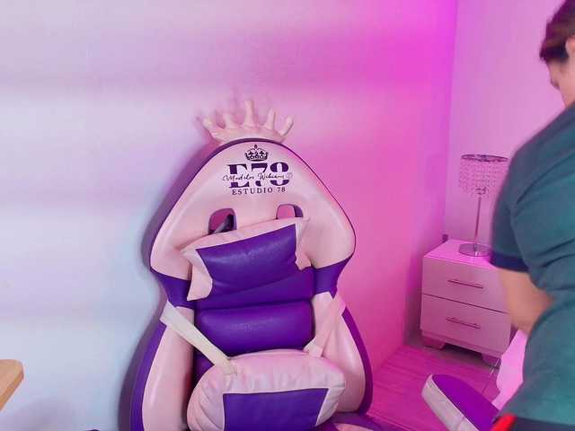Lia-adams live cam on BongaCams