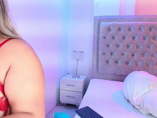 Lia-adams live cam on BongaCams